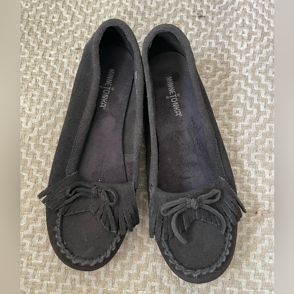 Like New Gray Minnetonka Mocassian Shoes